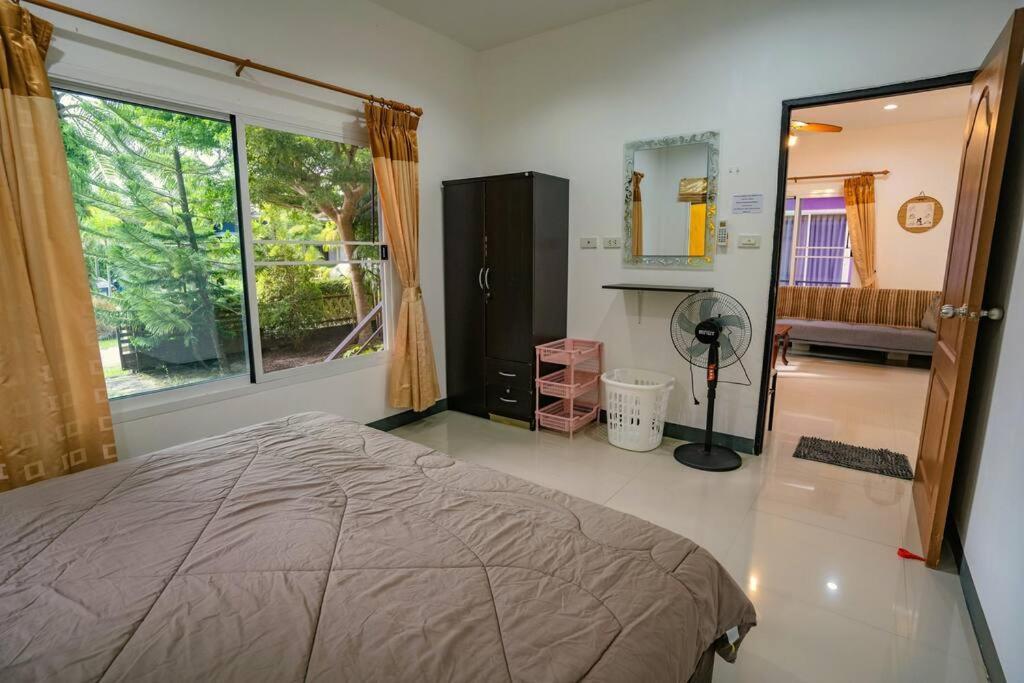 Little Yellow House- Aonang Ao Nang Extérieur photo