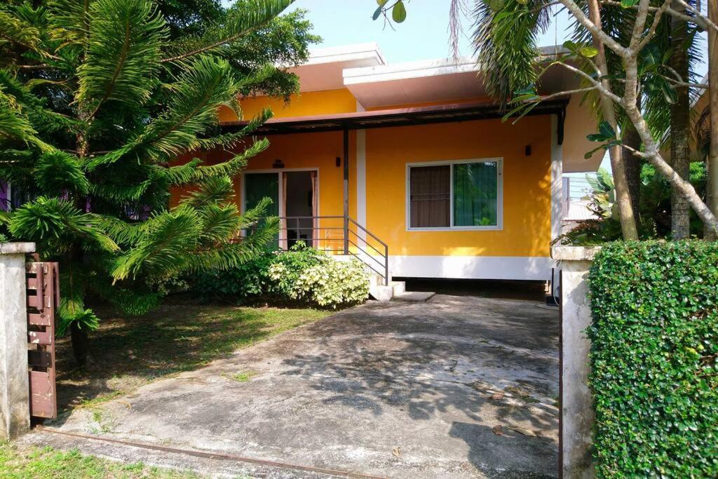 Little Yellow House- Aonang Ao Nang Extérieur photo