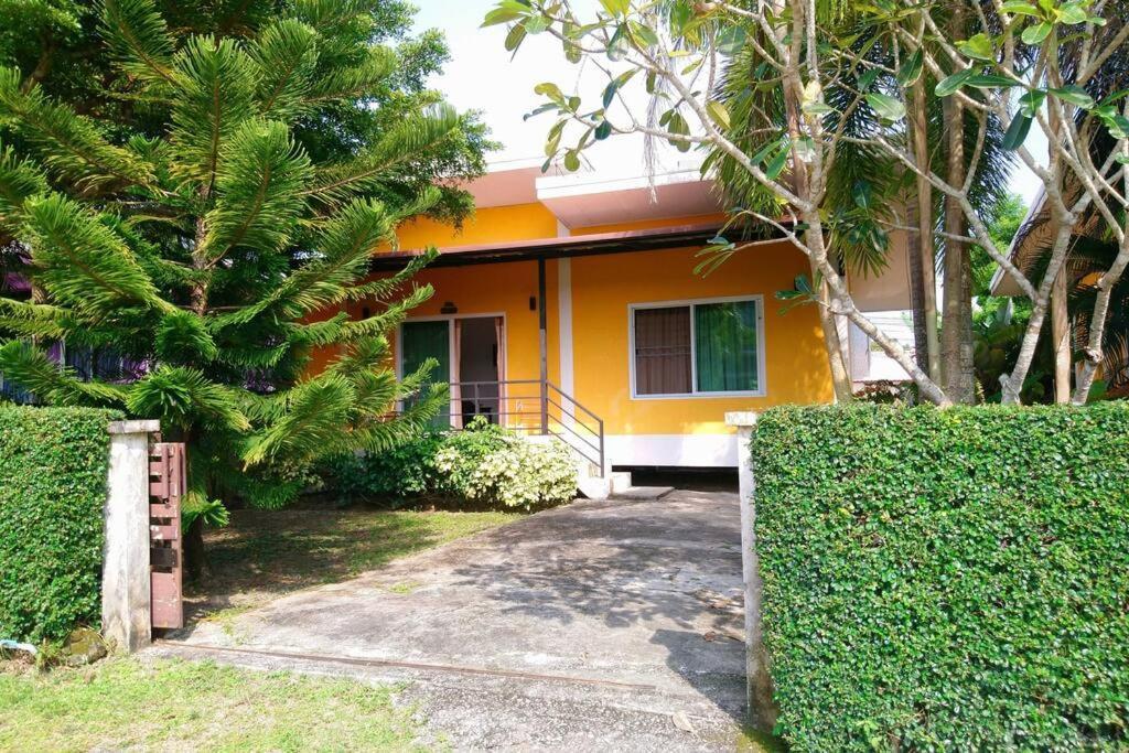Little Yellow House- Aonang Ao Nang Extérieur photo